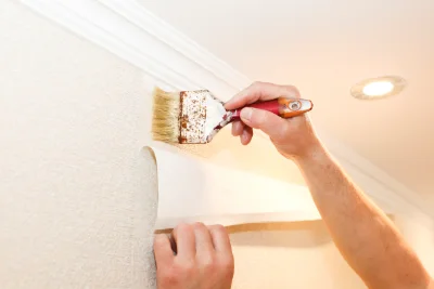 Pose de papier peint à Bretx — revêtements muraux et toiles de verre